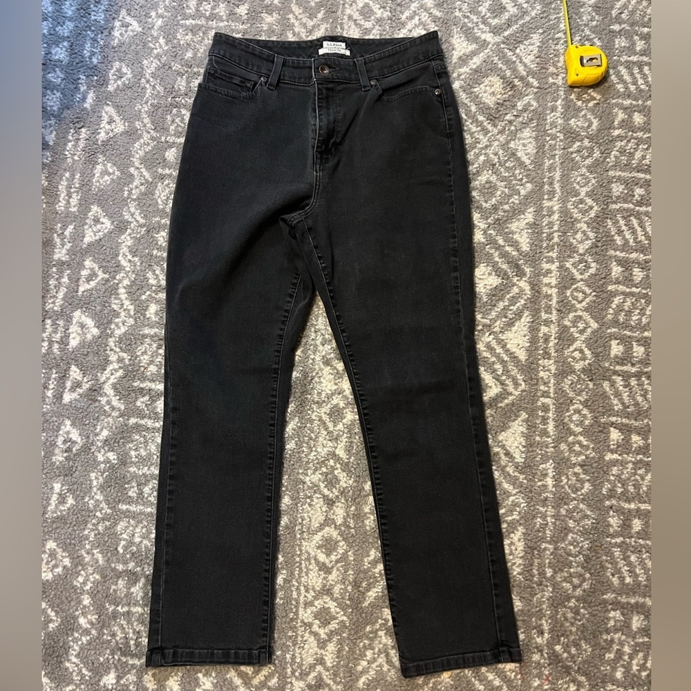 L.L. Bean women’s classic fit jeans size 12 Petite (T120)